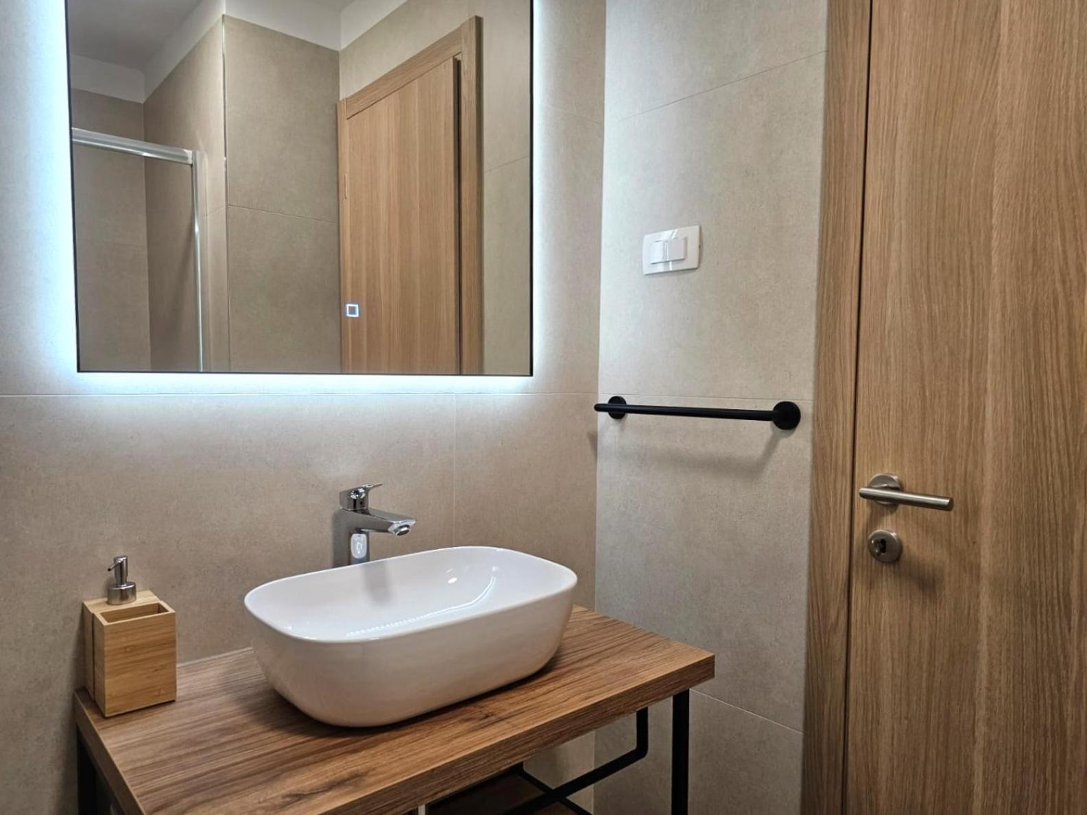 Apartments Miamare 2 พรีมอชเตน ภายนอก รูปภาพ