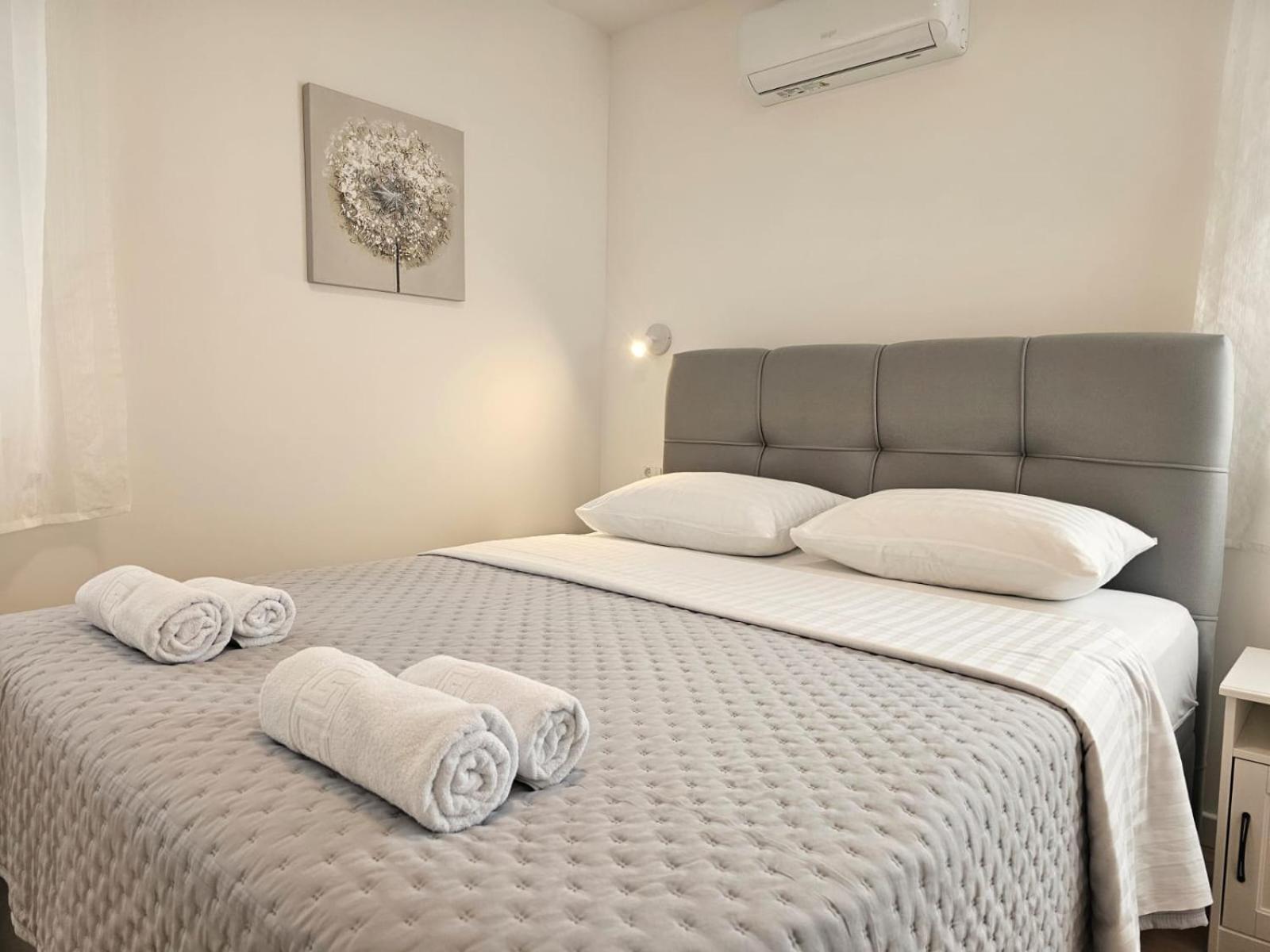 Apartments Miamare 2 พรีมอชเตน ภายนอก รูปภาพ
