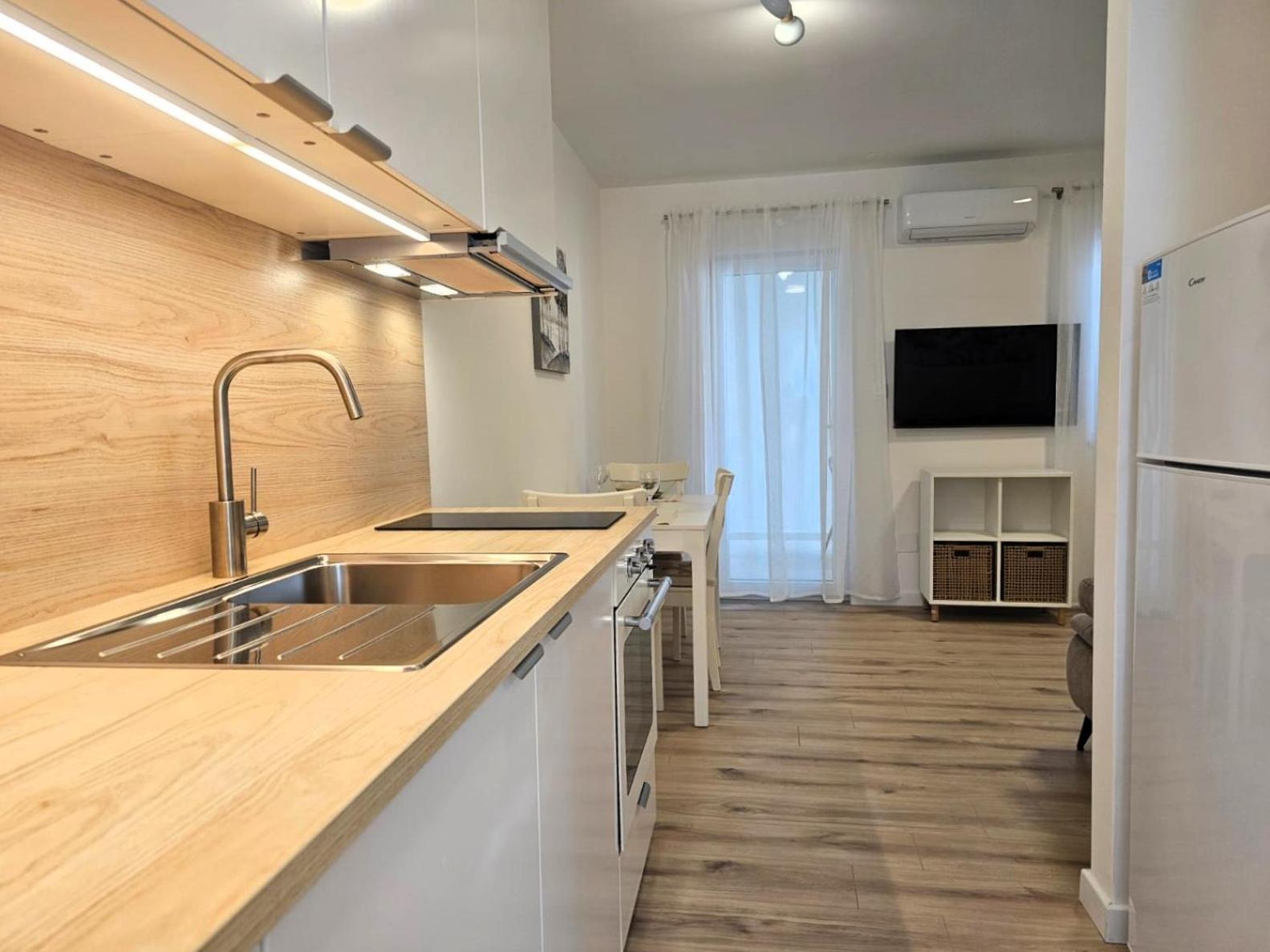 Apartments Miamare 2 พรีมอชเตน ภายนอก รูปภาพ