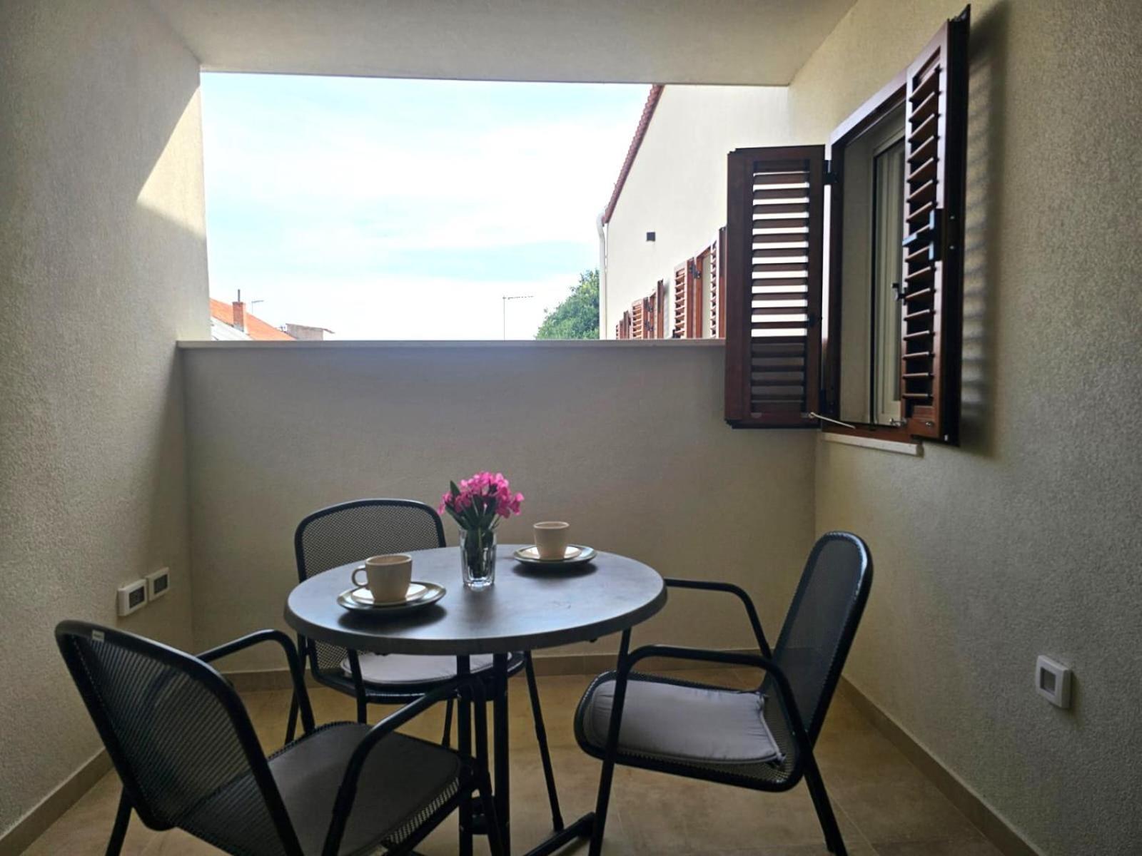 Apartments Miamare 2 พรีมอชเตน ภายนอก รูปภาพ